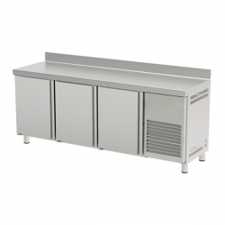 Mesa Refrigerada de Trabajo - 3 puertas