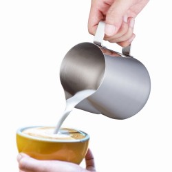 Jarra para Leche con Pico Vertedor 600ml